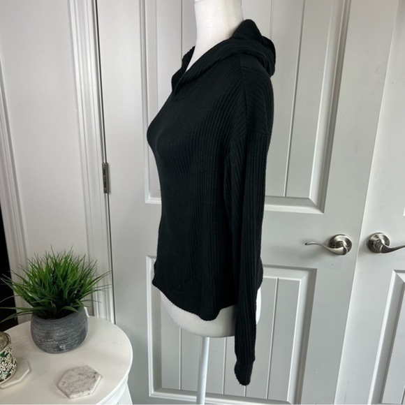 Colsie Womens Pullover Sweater Black Long Sleeve Stretch Ribbed Hooded XS - Picture 4 of 8